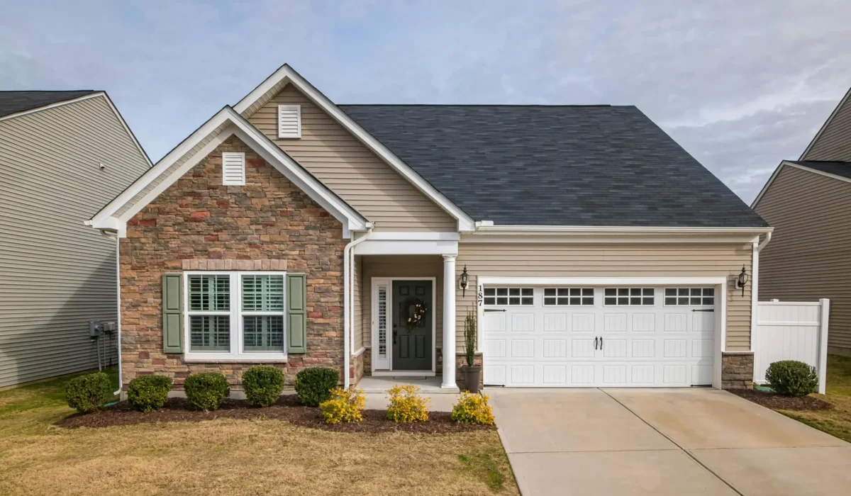 pexels-photo-3555615